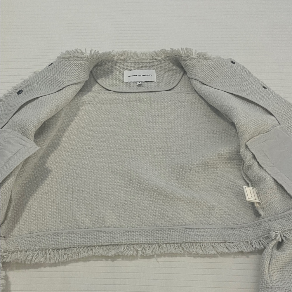 cupcakes & cashmere Gray - Beige Textured Blazer - Picture 5 of 9